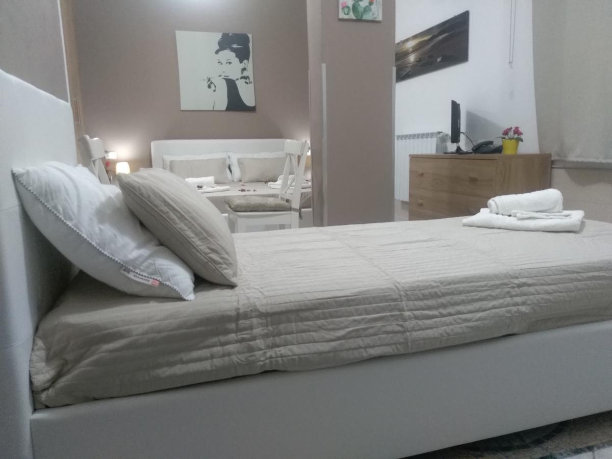 Perla Del Mare Affittacamere Campofelice Di Roccella Zewnętrze zdjęcie